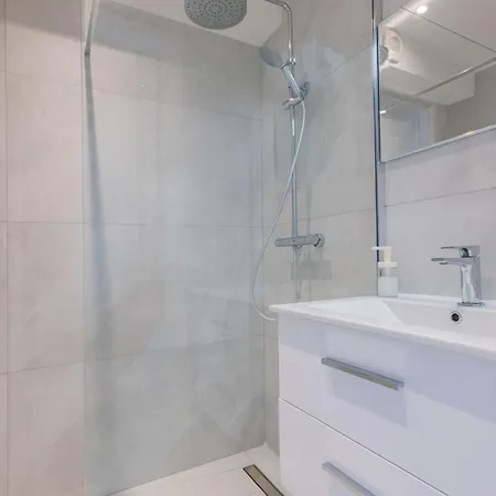 Appartement Golfe Juan T2 Mezzanine 40M²+ Parking à Vallauris Extérieur photo