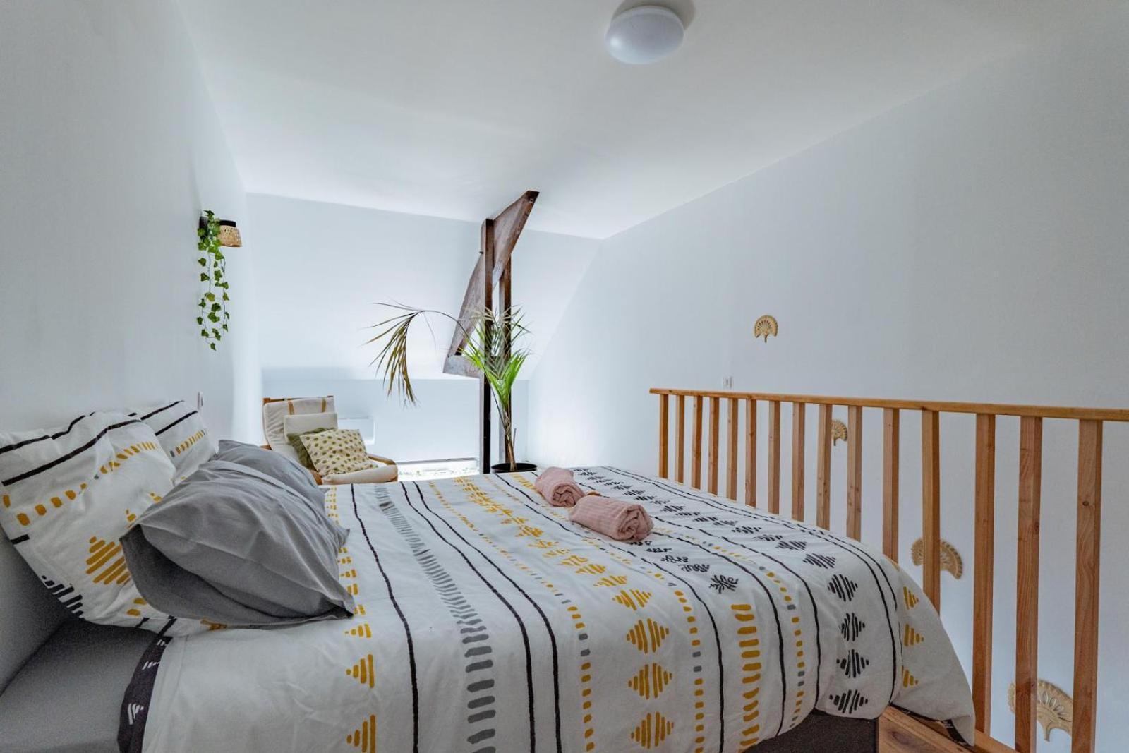 Golfe Juan T2 Mezzanine 40m²+ Parking *