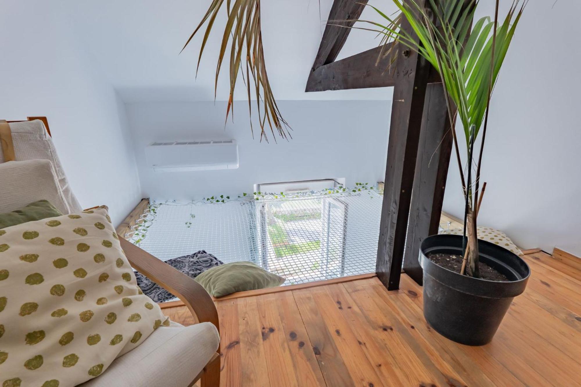 Golfe Juan T2 Mezzanine 40m²+ Parking Apartment Vallauris